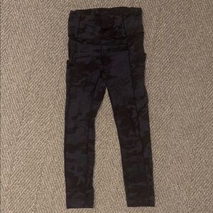 Black Full Length Leggings with Tonal Pattern and Stretchy Fit